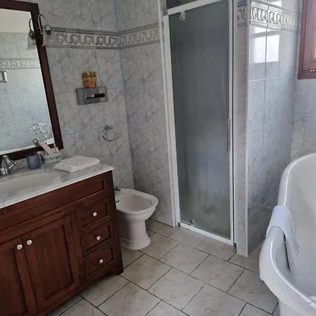 Bed & Breakfast Les Salons De L'embryenne *